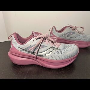 Saucony Omni 22 Running Shoes Sneakers Cloud/Orchid Womans Size 7.5 Wide